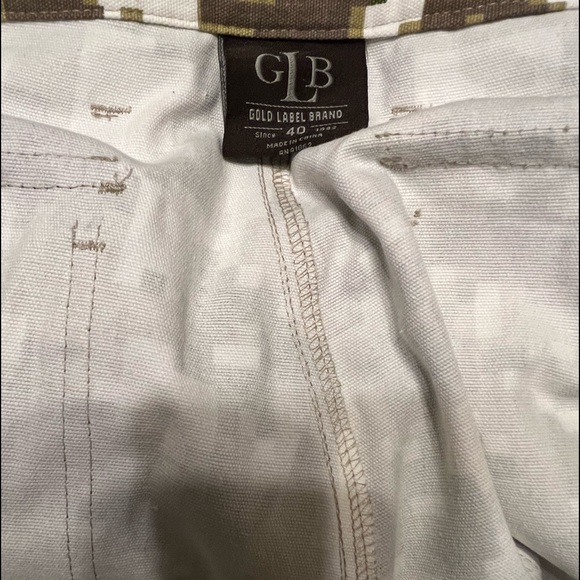 Gold Label Brand (GLB) size 40 Cammo print shorts, very well made ! - Picture 2 of 3